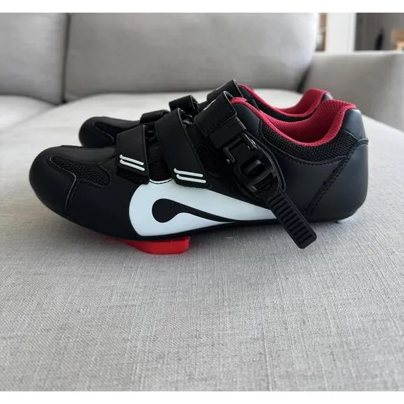 LIKE NEW Peloton Cycling Bike Spinning Spin Cleats Shoes Size 39 / US Size 8