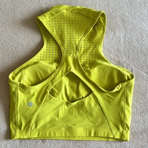 LLululemon Unleash Strength Bra Medium Support, B/C CupYellow SerpentineSz6