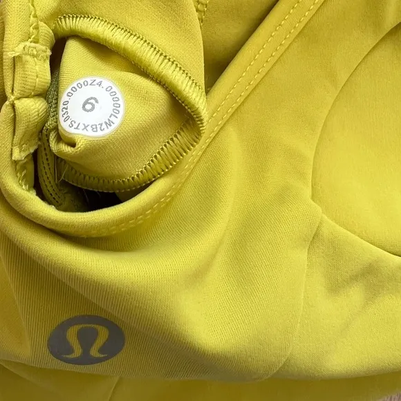 LLululemon Unleash Strength Bra Medium Support, B/C CupYellow SerpentineSz6