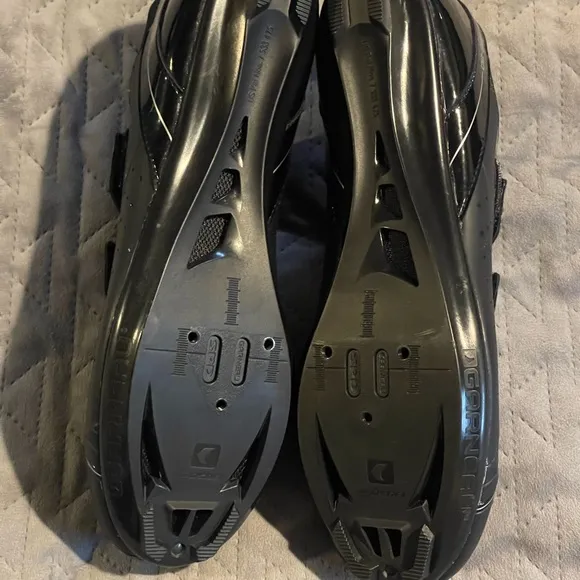 Louis Garneau HRS-80 cycling shoes men’s size 45 US 10.75 black NWOB