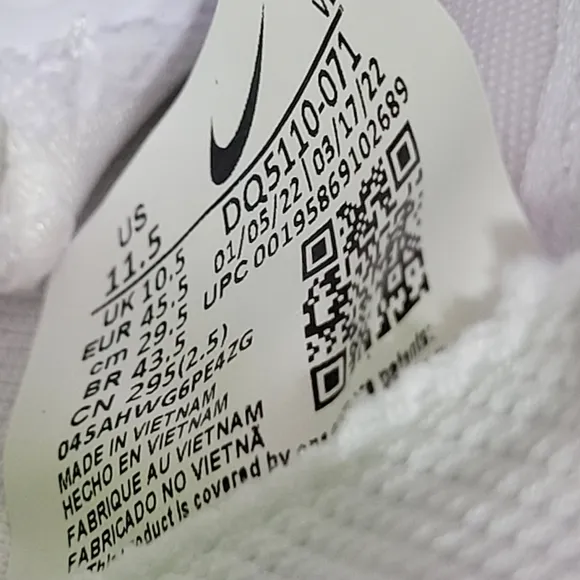Men Nike athletic‎ shoes size 11.5, 13 new