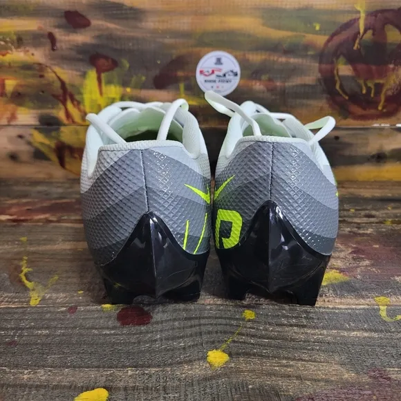 Men Nike athletic‎ shoes size 11.5, 13 new