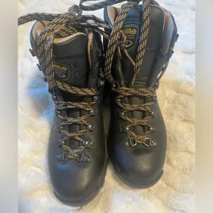 Men’s Asolo waterproof boots size 8