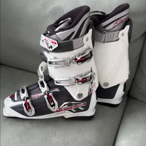 Men's Black and White Ski Boots