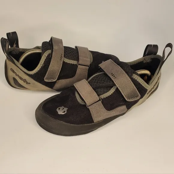 Mens Evolv Defy Climbing Shoes - Size 12.5