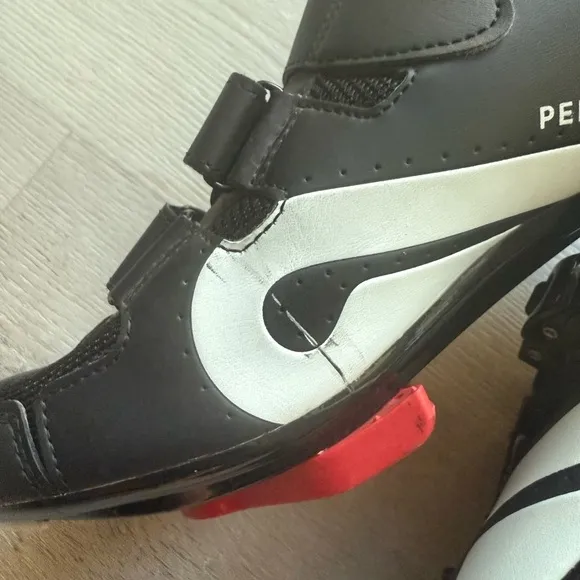 Men’s Peloton Red and Black Delta Cleats Cycling Shoes Size 41 US 8.5