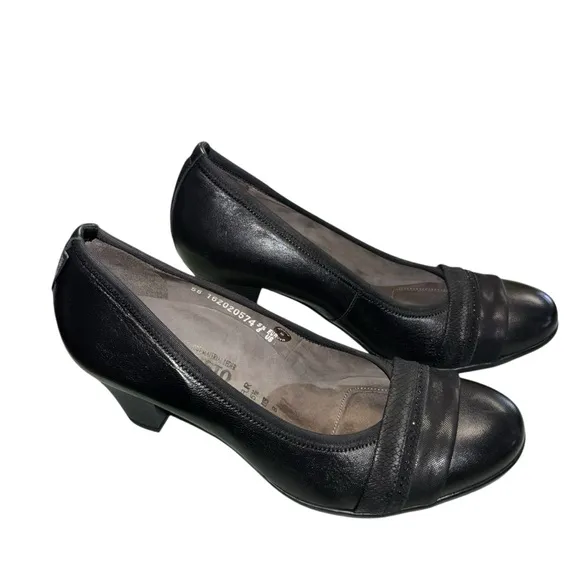 Mephisto Black Leather Heels, sz 8