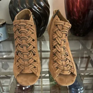 Michael Kors Women's Tan Woven Open-Toe Shoes size 9