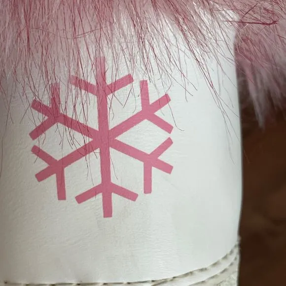 Modes White w/Pink Faux Fur Snow or After Ski Boots Made in Romania Foam Padded