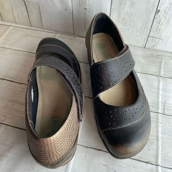 Naot Aroha Mary Jane Brown Size 41/10