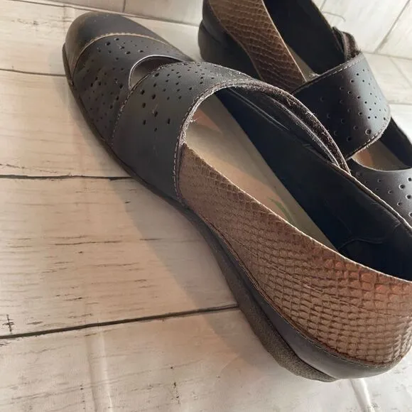 Naot Aroha Mary Jane Brown Size 41/10