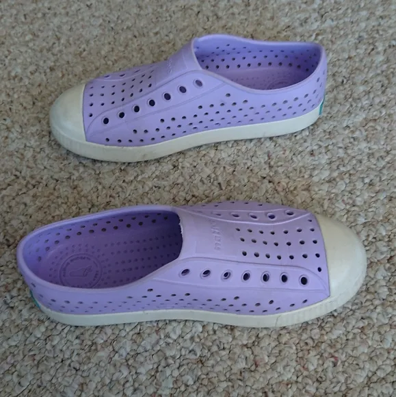 Native Kids Shoes Jefferson Slip-on Sneakers in Purple size J4