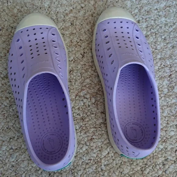 Native Kids Shoes Jefferson Slip-on Sneakers in Purple size J4