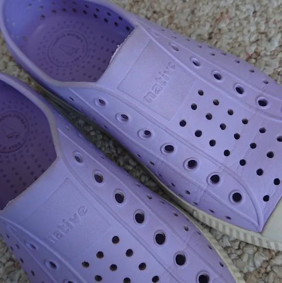 Native Kids Shoes Jefferson Slip-on Sneakers in Purple size J4