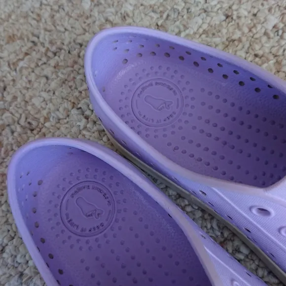 Native Kids Shoes Jefferson Slip-on Sneakers in Purple size J4