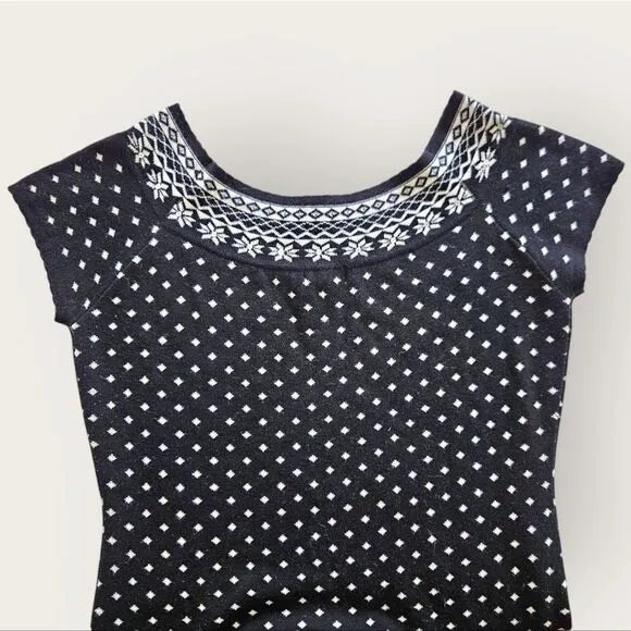 Neve Fair Isle 100% Wool Short Sleeve Boat Neck Snowflake Design Sweater Dress L