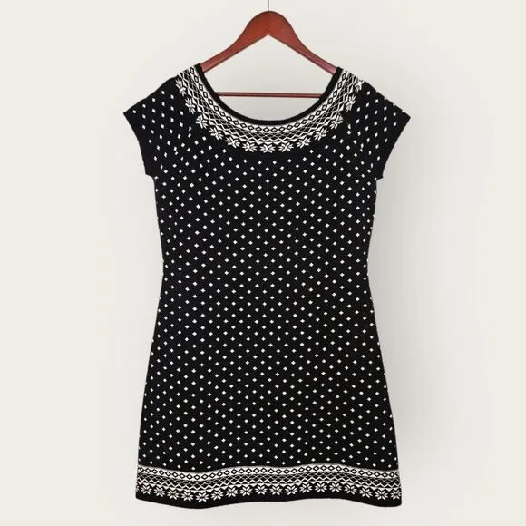 Neve Fair Isle 100% Wool Short Sleeve Boat Neck Snowflake Design Sweater Dress L