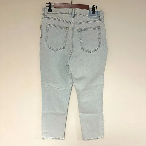 *NEW* Abercrombie Curve Love Ultra High Rise Ankle Straight Jean