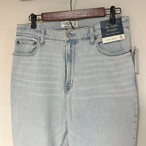 *NEW* Abercrombie Curve Love Ultra High Rise Ankle Straight Jean