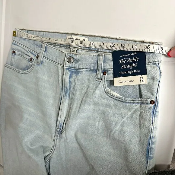*NEW* Abercrombie Curve Love Ultra High Rise Ankle Straight Jean
