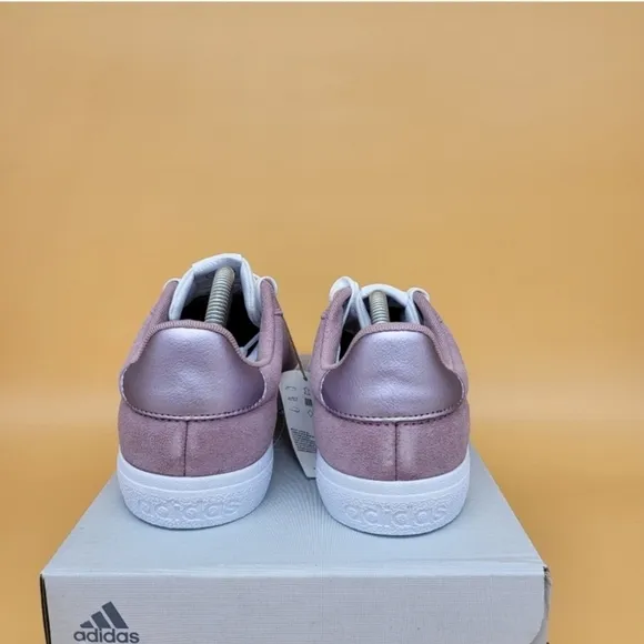 New Adidas Vulcraid3R Women's Skate Boarding Shoes Size 10