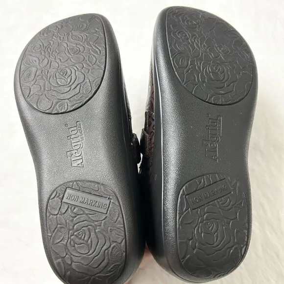 NEW Alegria Kara Slip-On Clog Shoes Chocolate Paisley Embossed Size 37 EU 7 US