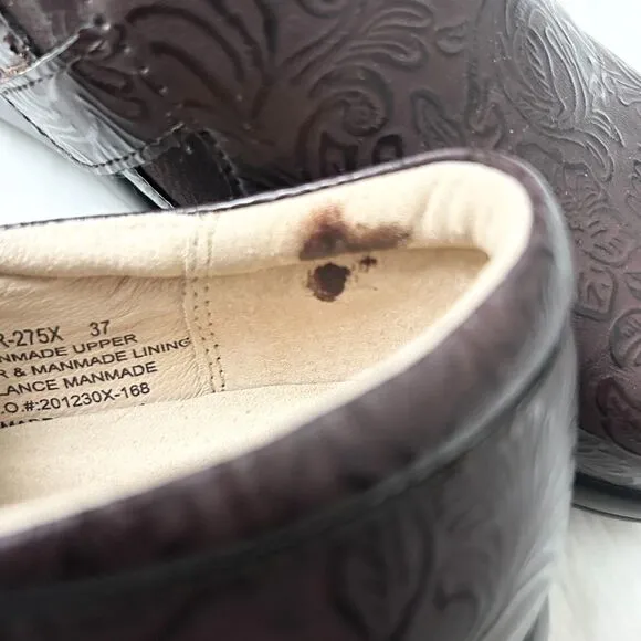 NEW Alegria Kara Slip-On Clog Shoes Chocolate Paisley Embossed Size 37 EU 7 US