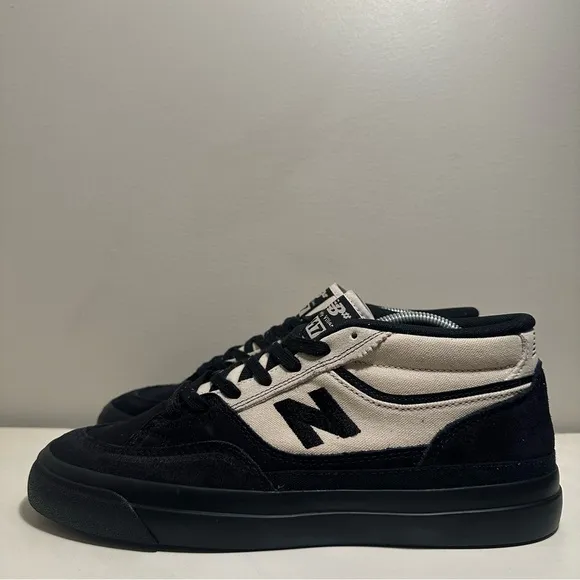 New Balance 417 Men's Size 9.5 Black Grey Numeric Franky Villani Skate Shoes