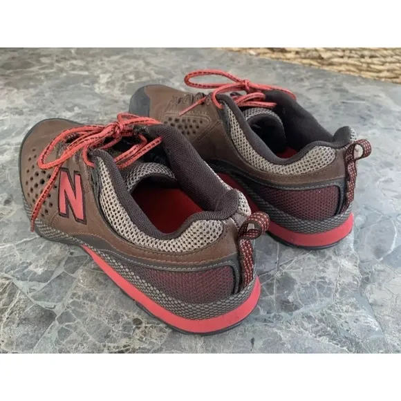 New Balance 700 Hiking Trail Running Athletic Shoes MT700LR Mens Size 7D Wns 8.5