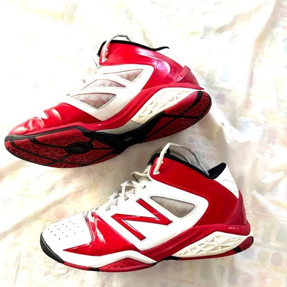 New Balance 82 Basketball High Tops white red sneakers SZ 10 Worn Condition