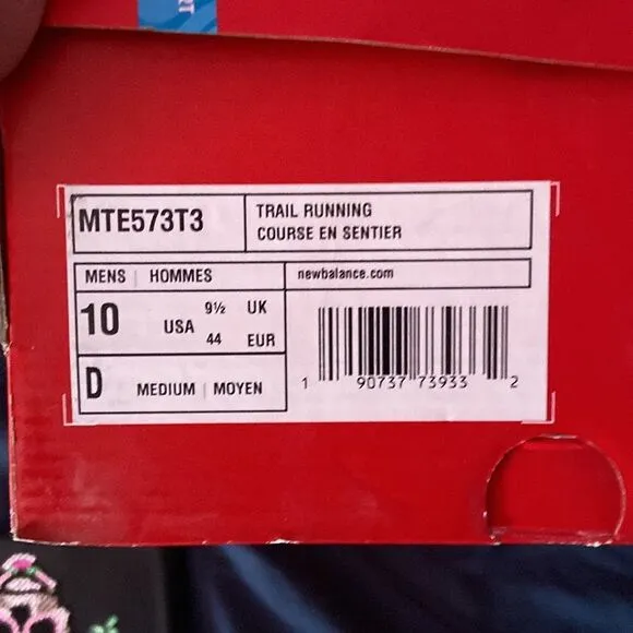 New balance Gray/Red Trail Running Shoes Model MTE573T3