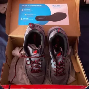 New balance Gray/Red Trail Running Shoes Model MTE573T3
