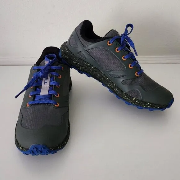 NEW Boy's Merrell Trail Shoe/Sneaker (Size 2.0)
