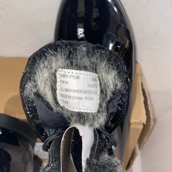 New Comfortview 7 WW Black Patent Leather Vylon Hiker Bootie