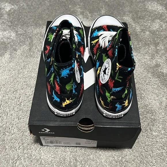 New Converse Kids Chuck Taylor All Star High-Top Dinosaur Shoes Size 2