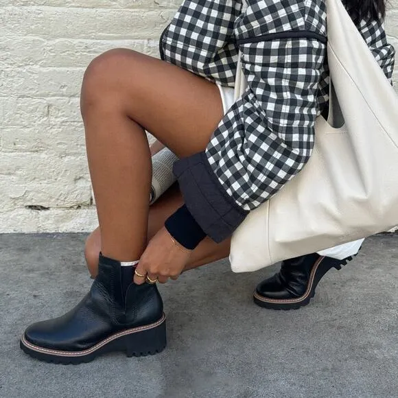 New Dolce Vita Huey H2O Boots | Black | Women’s, Size 6.5
