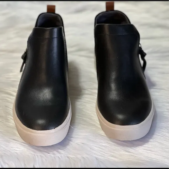 New Dr. Scholl’s Wanderay Women’s Shoes