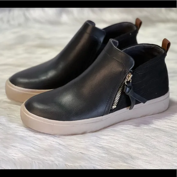 New Dr. Scholl’s Wanderay Women’s Shoes