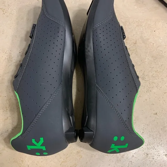 New fizik men’s cycling/ racing/ spinning shoes 🚵‍♀️