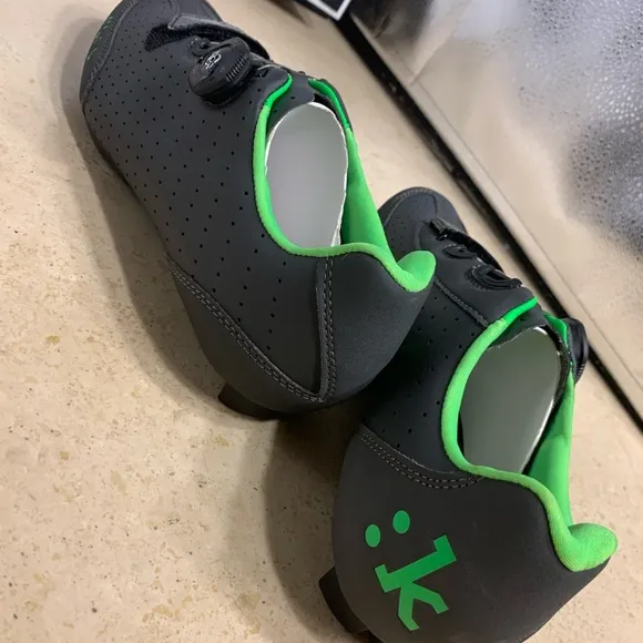 New fizik men’s cycling/ racing/ spinning shoes 🚵‍♀️