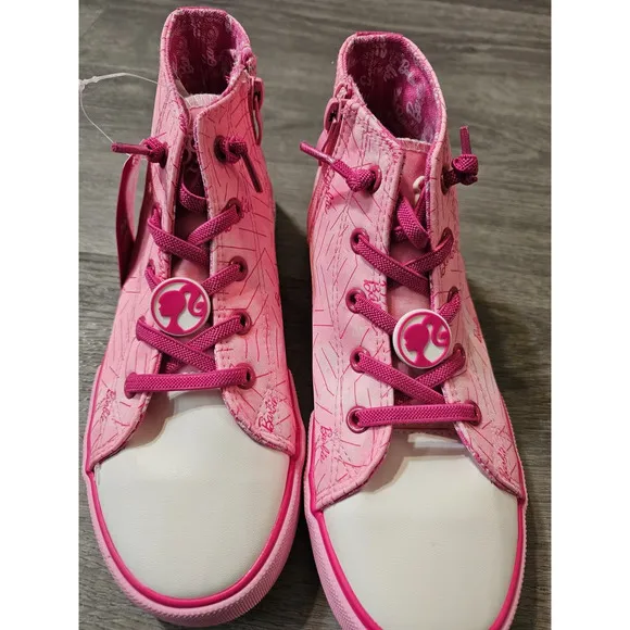 New Ground Up Barbie Pink High Top Canvas Shoes Teenage Girls Size 4 No Box