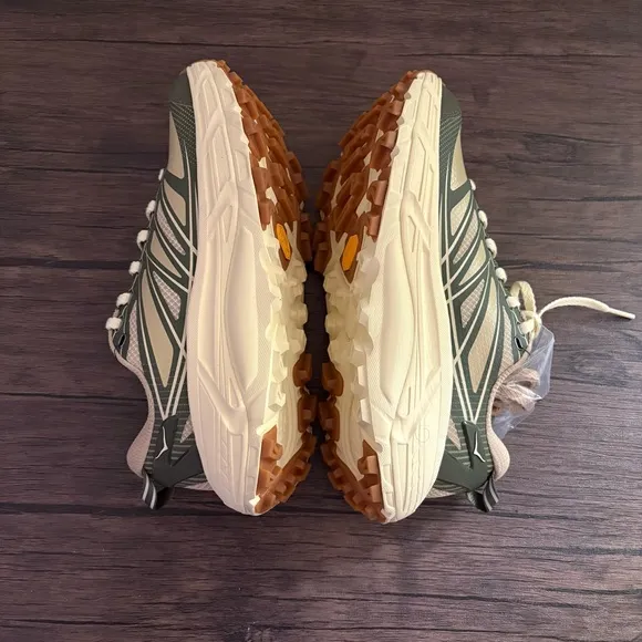New Hoka One One END. x Mafate Speed 2 Overland Men's 5.5 / Women’s 6.5 Laces