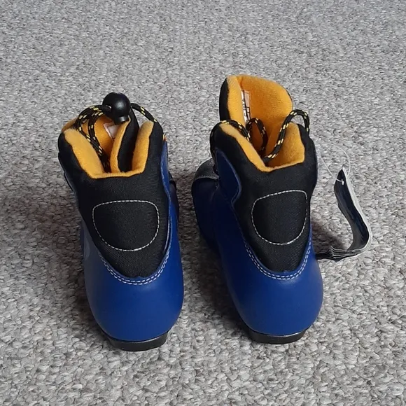New Igloo Salomon Cross Country Ski Boots