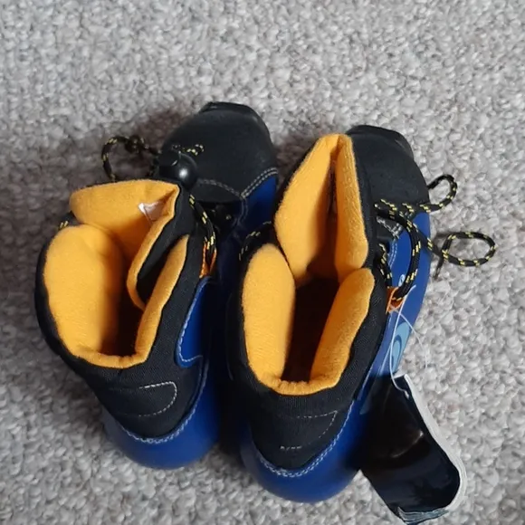 New Igloo Salomon Cross Country Ski Boots