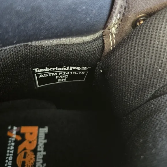 New In Box Timberland Brown Women's Boots Size 10 Wide