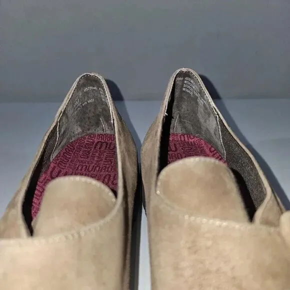 NEW Munro Winslow Monk Strap Loafer Water Resistant Fawn Kid Suede Size 9