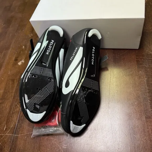 New Peloton F-19 PL-SH-02 Cycling Shoes Size EU 42 USM 9 USW 11