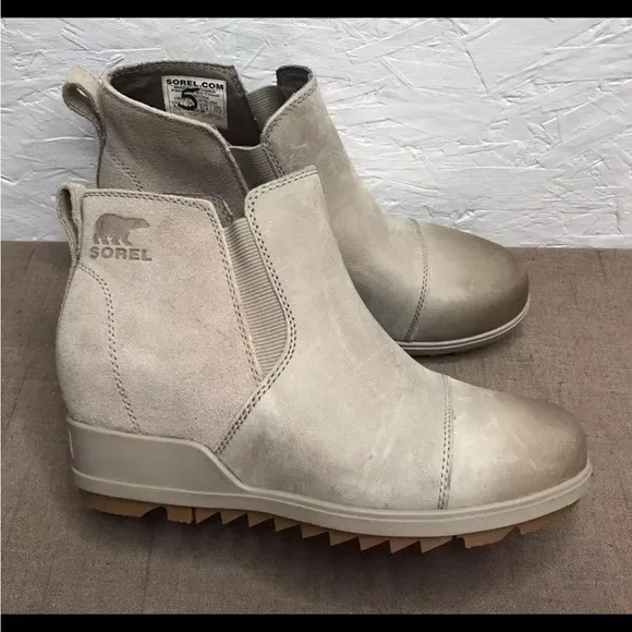 NEW! SOREL Evie Pull-On Sz 6.5 Omega Taupe Waterproof Leather &amp; Suede Ankle Boot