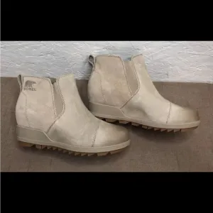 NEW! SOREL Evie Pull-On Sz 6.5 Omega Taupe Waterproof Leather &amp; Suede Ankle Boot