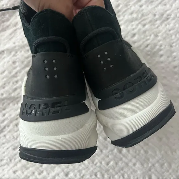 NEW Sorel Kinetic Renegade Caribou Sneakers in Black Women's Size 9.5 Shoe